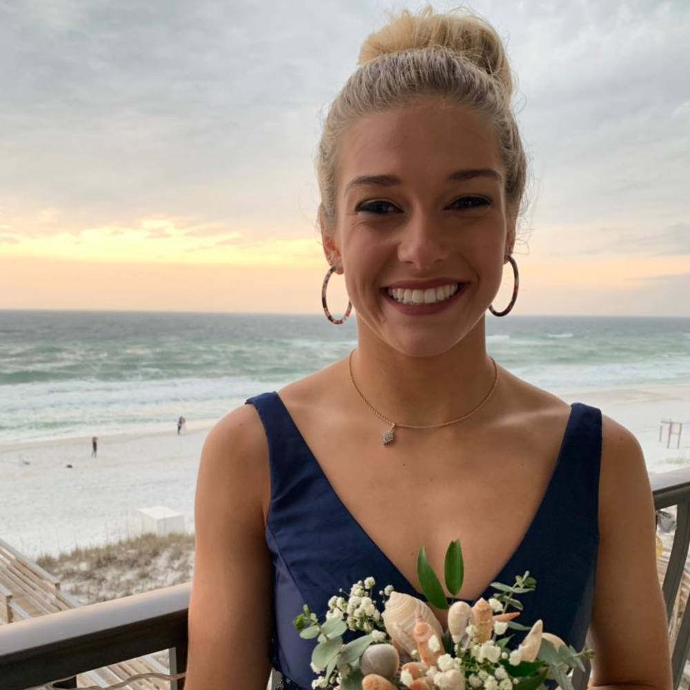 Meet your Posher, Maya